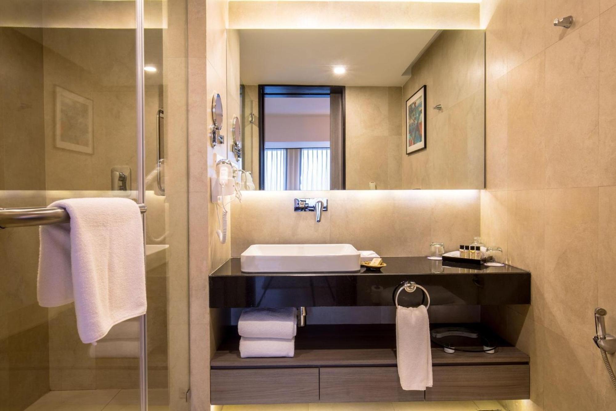 Hotel Aela Grand Near Delhi Airport By La Casa ニューデリー エクステリア 写真
